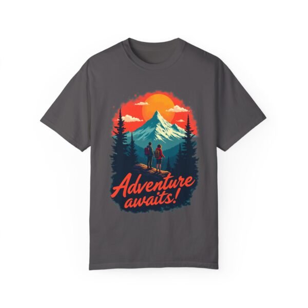 Adventure Awaits! T-shirt - Ready for your next journey!