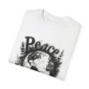 Holiday Harmony – Peace on Earth Unisex T-shirt