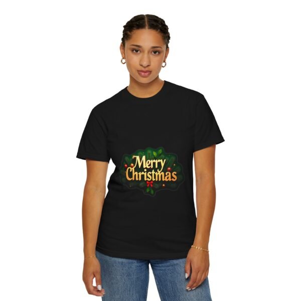 Merry Christmas Unisex T-shirt – Perfect for Your Holiday Photos