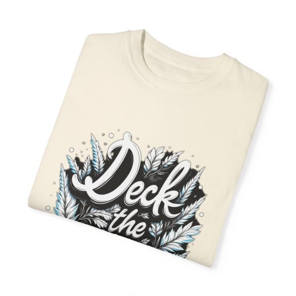 Holiday Ready – Deck the Halls Unisex T-shirt
