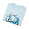Festive Harmony – Peace on Earth Unisex T-shirt