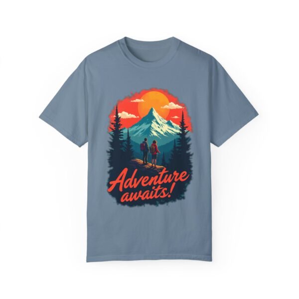 Adventure Awaits! T-shirt - Ready for your next journey!