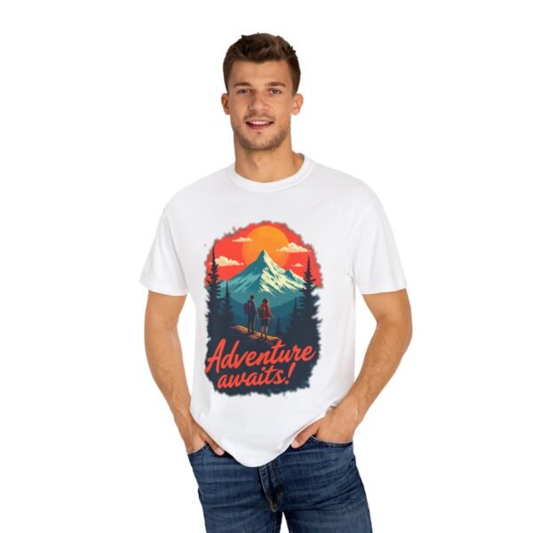 Adventure Awaits! T-shirt - Ready for your next journey!