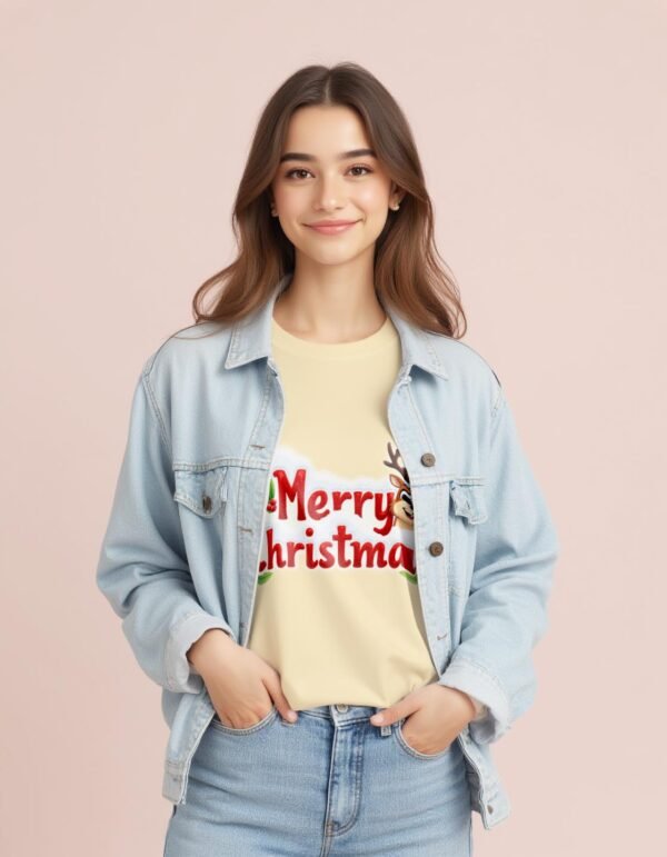 20241219051058-1efbdc7a-222b-6f50-b386-6a67a2d6ffc9.jpg Snowflakes & Smiles – Merry Christmas Unisex T-shirt