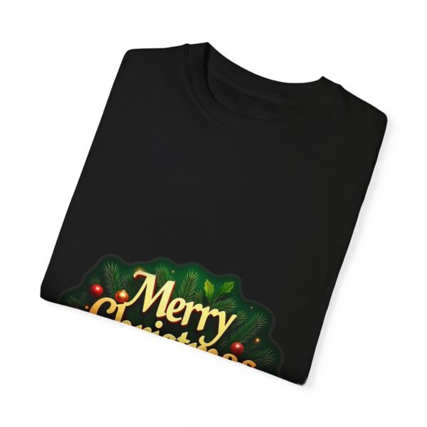 Merry Christmas Unisex T-shirt – Perfect for Your Holiday Photos