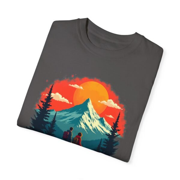 Adventure Awaits! T-shirt - Ready for your next journey!
