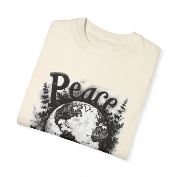 Holiday Harmony – Peace on Earth Unisex T-shirt