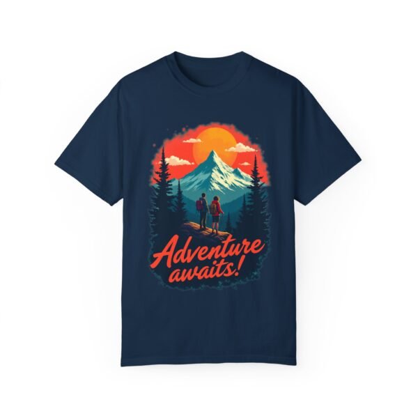 Adventure Awaits! T-shirt - Ready for your next journey!